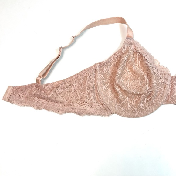 Wacoal Vivid Encounter Underwire Convertible Lace-Trim Bra Size 38C - Picture 10 of 14